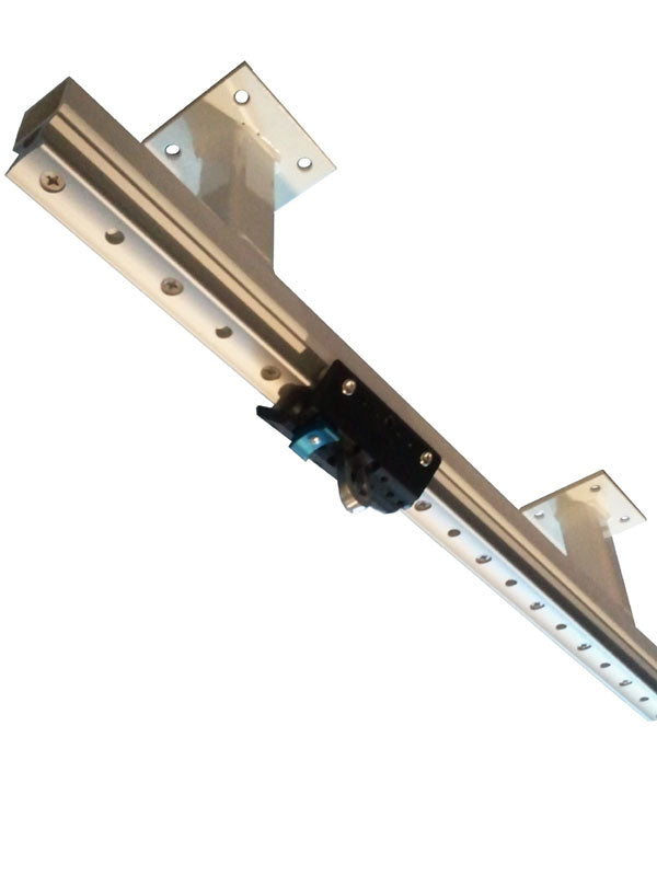 professional_schlitten_montiert_auf_schiene_fuer_slingtrainer_deckenbefestigung