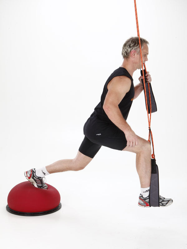 slingtrainer-uebung-ausfallschritt-mit-jumper