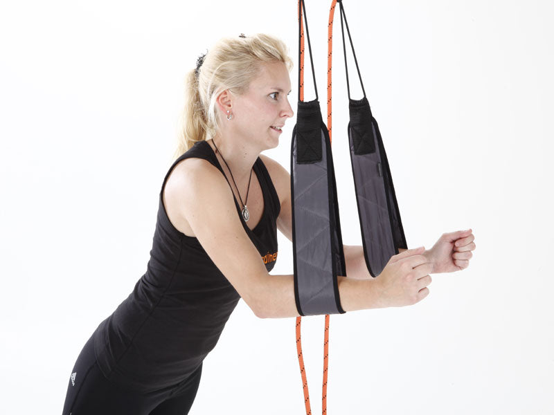 nutzung-der-handschlaufen-des-rehape-slingtrainer